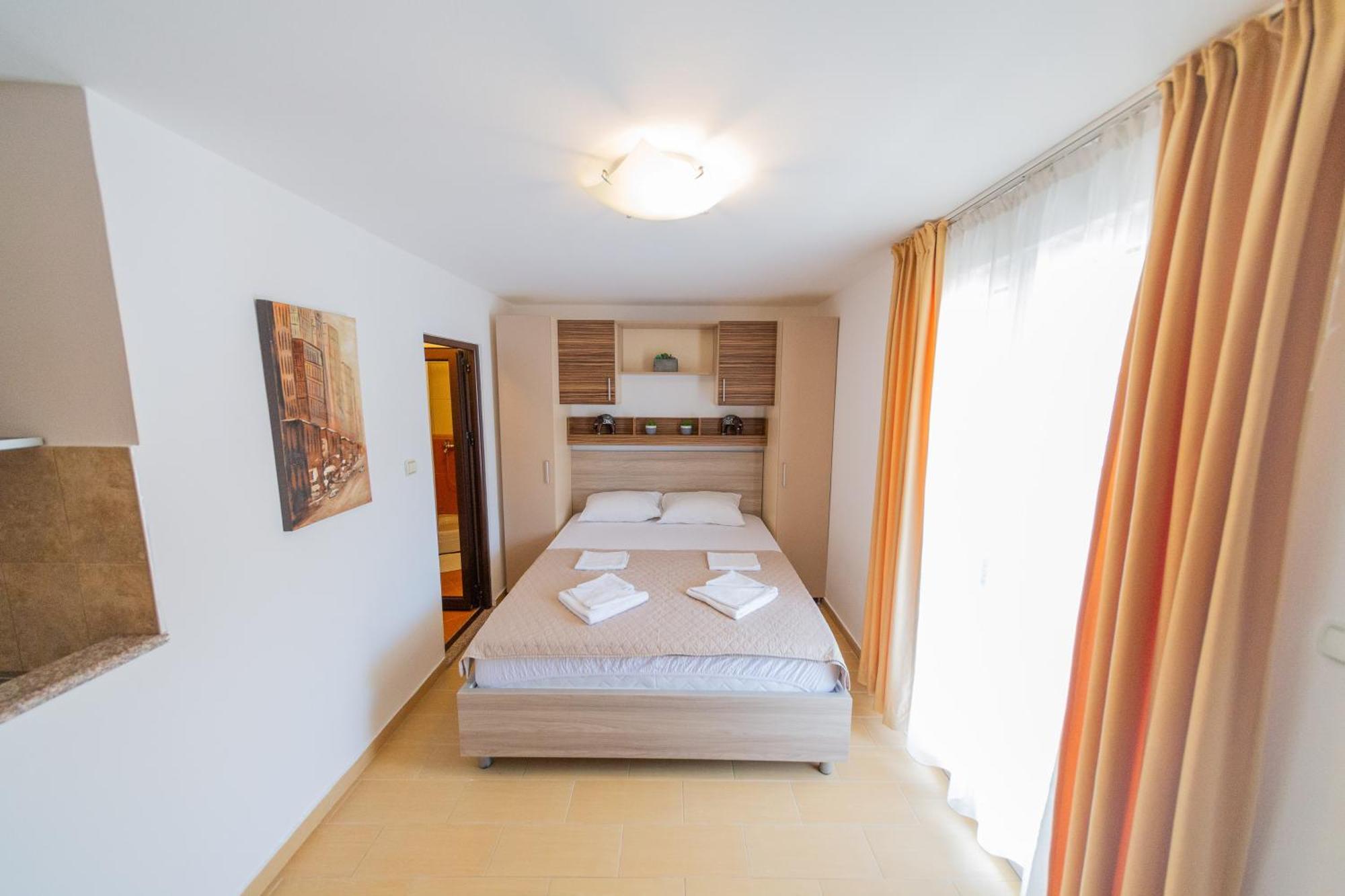 Azzuro Apartments Budua Esterno foto