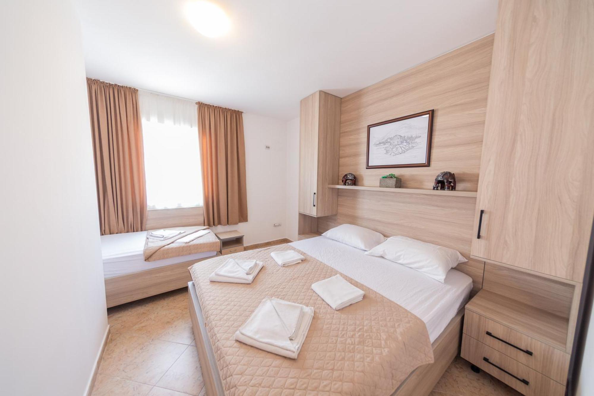 Azzuro Apartments Budua Esterno foto