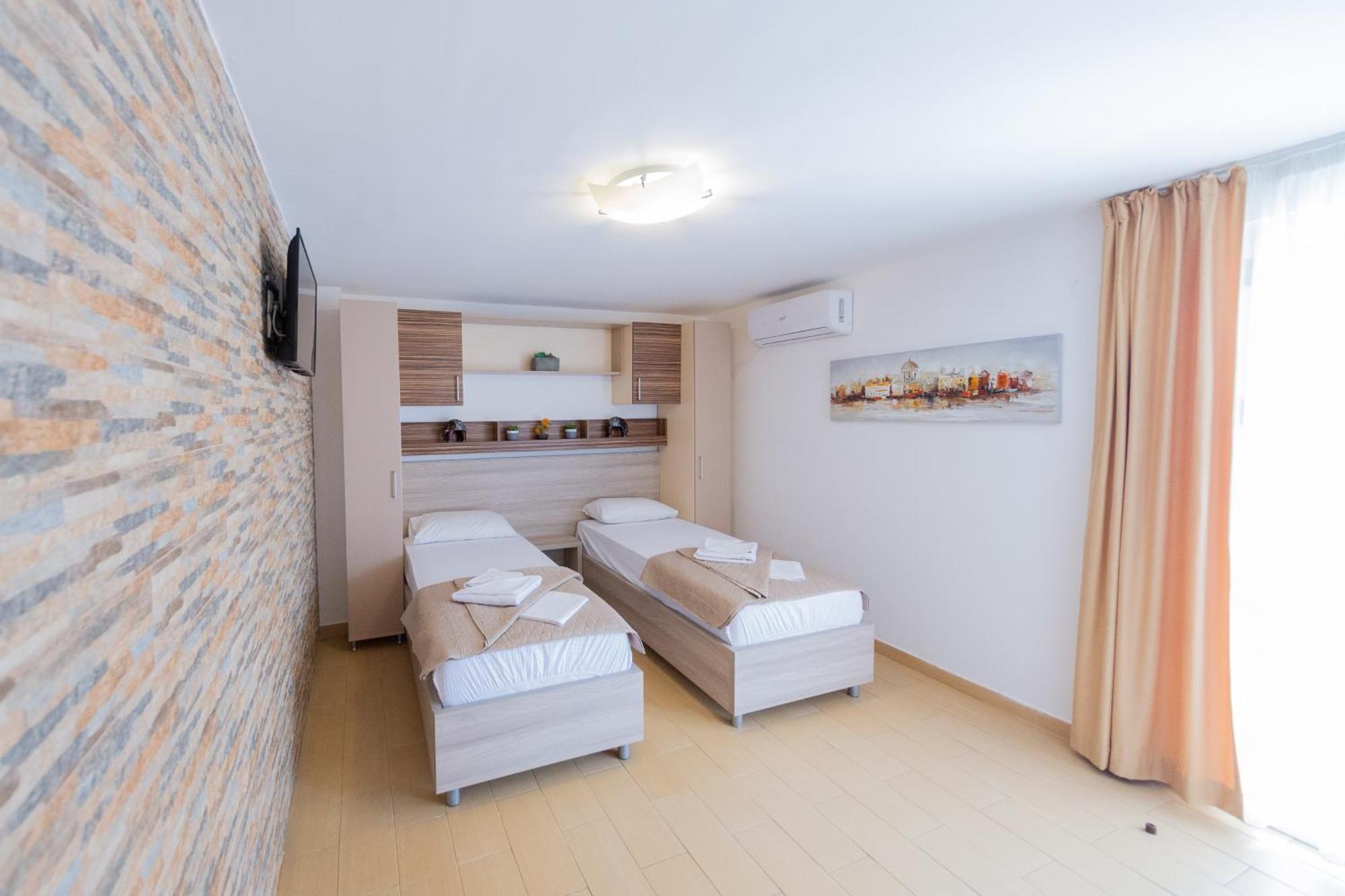 Azzuro Apartments Budua Esterno foto
