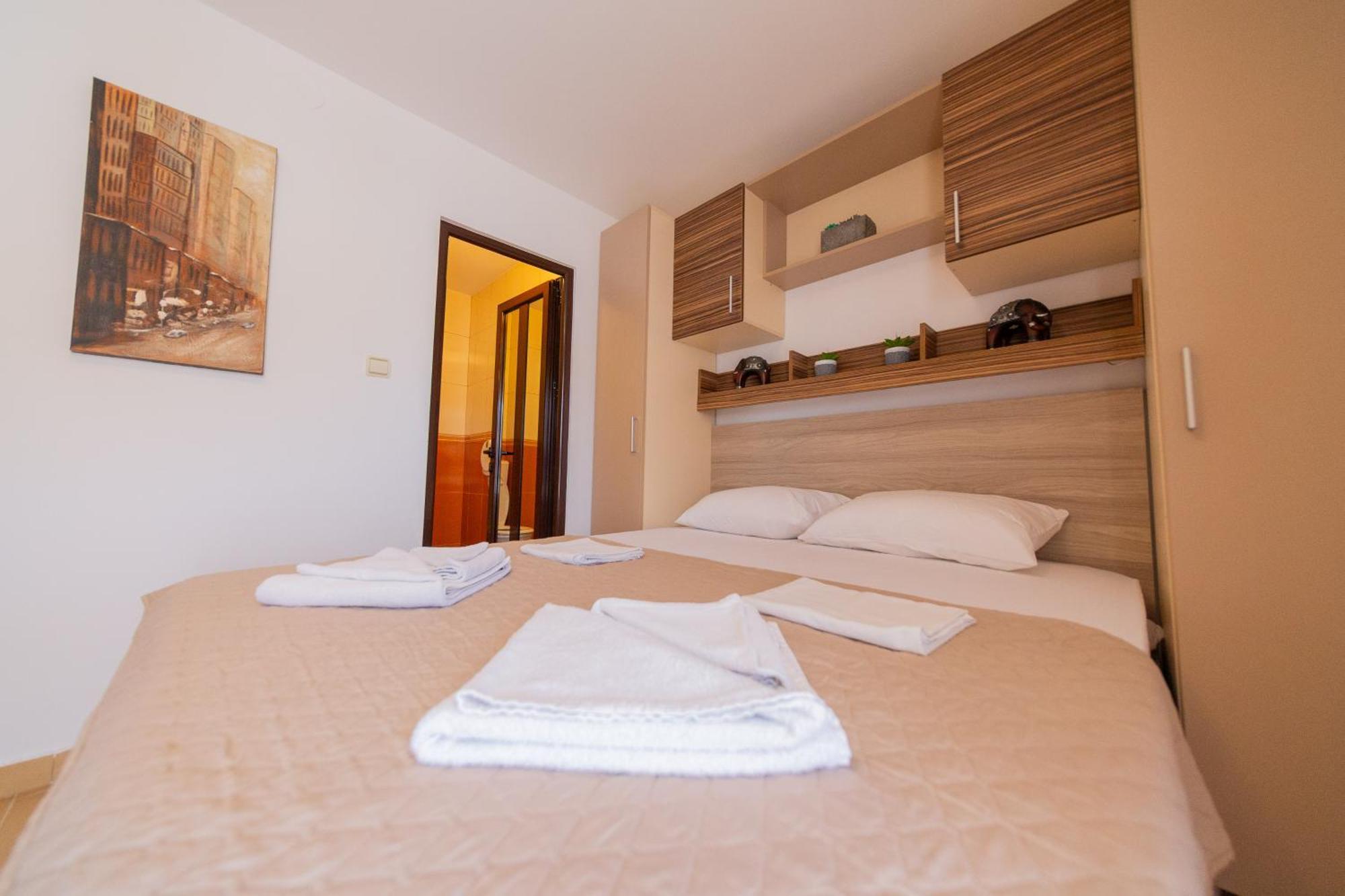 Azzuro Apartments Budua Esterno foto