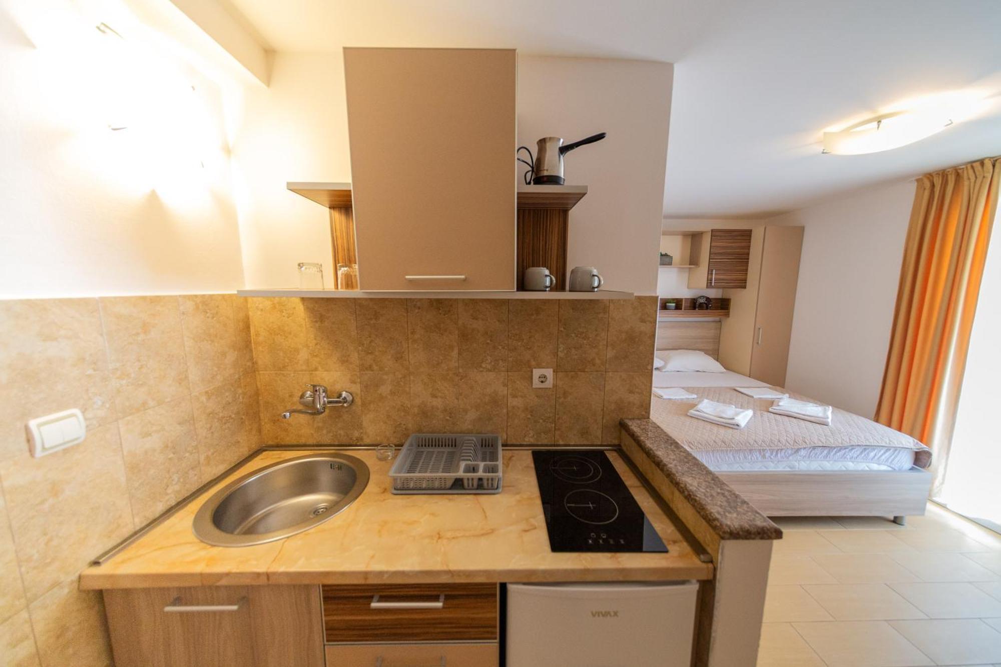 Azzuro Apartments Budua Esterno foto