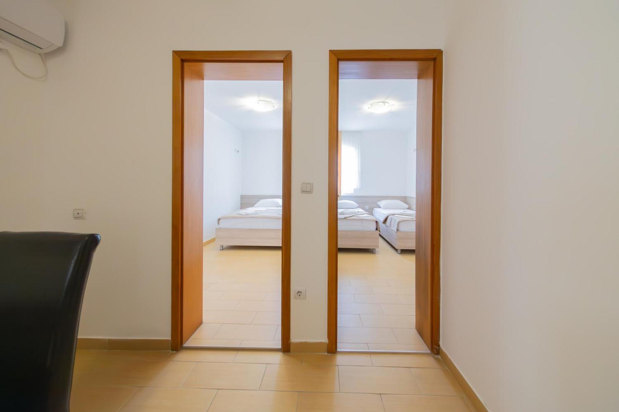 Azzuro Apartments Budua Esterno foto