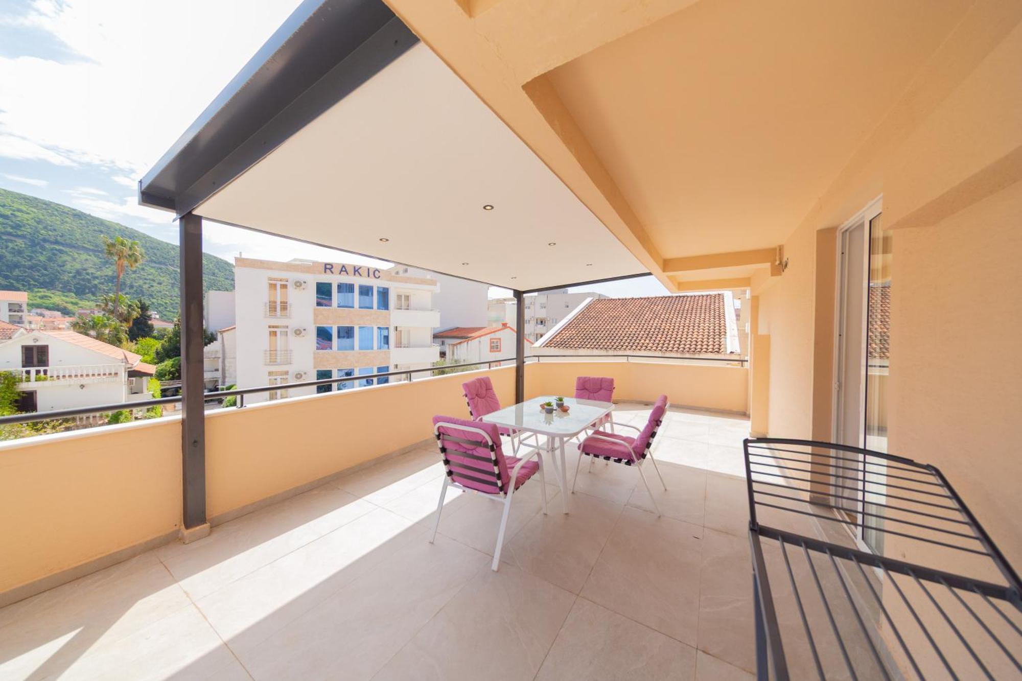 Azzuro Apartments Budua Esterno foto